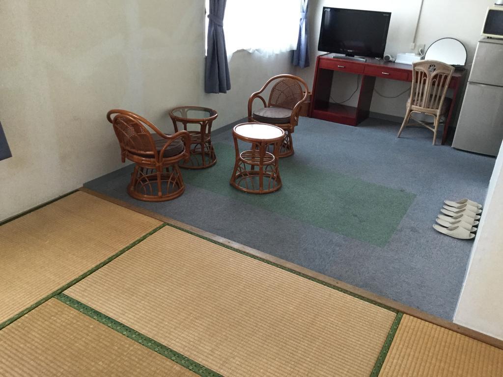 Hotel Peace Land Ishigaki Ishigaki  Экстерьер фото